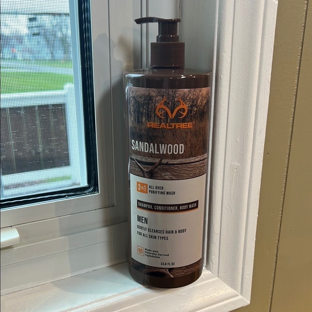 Realtree Sandalwood 3-in-1 Body Wash for Men - Brown